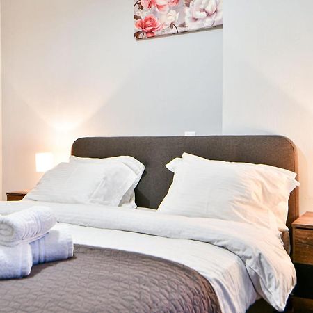 Serene N Modern Renovated Flat Ateny Zewnętrze zdjęcie