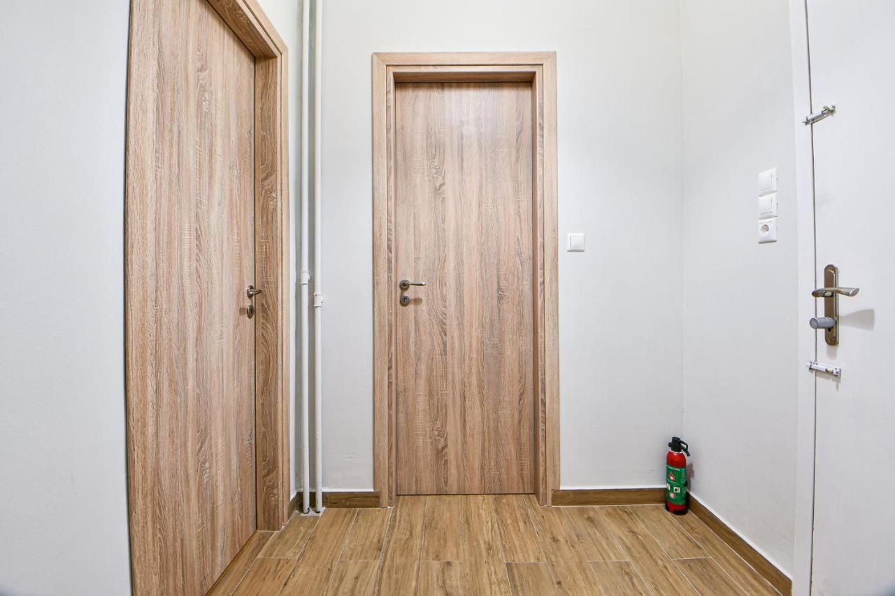 Serene N Modern Renovated Flat Ateny Zewnętrze zdjęcie